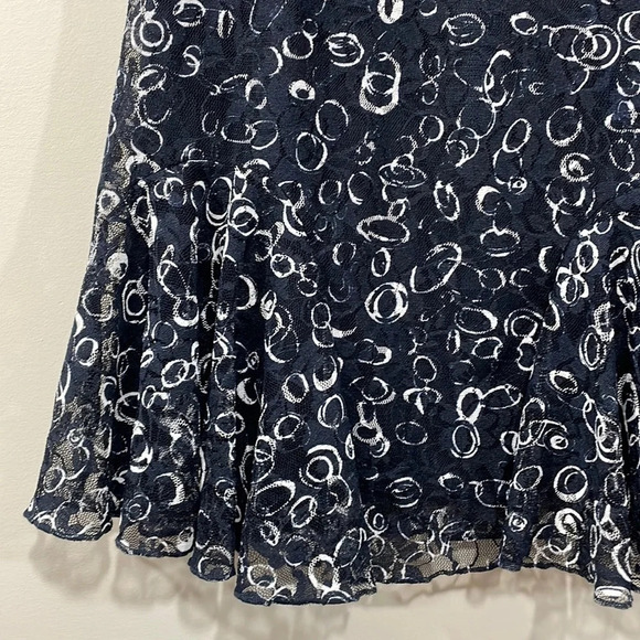 NWT Christopher & Banks Petite Lace Skirt Navy and White PS - Picture 3 of 16